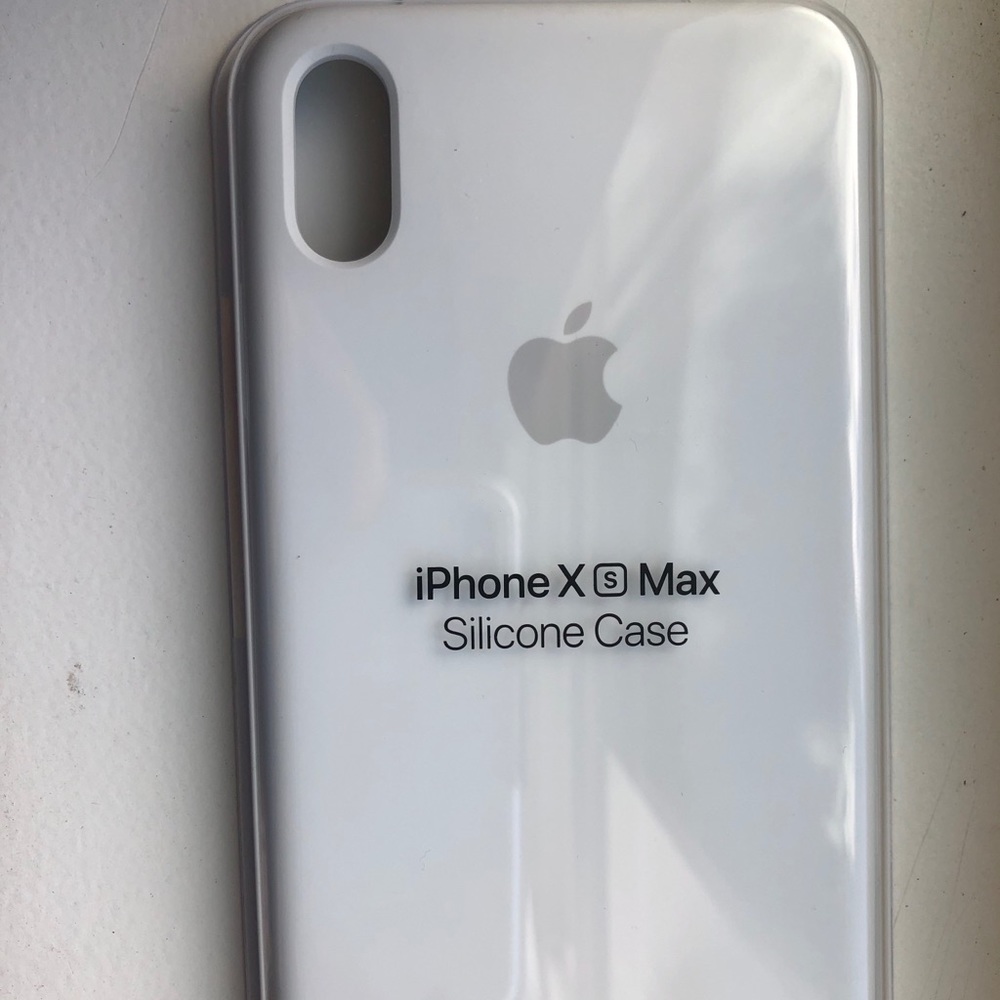 iPhone XS Max white silicon case